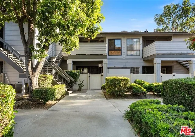 Homes for sale in Long Beach, CA | 883 W 34Th St #M, Long Beach, CA 90806 | MLS# 26840733