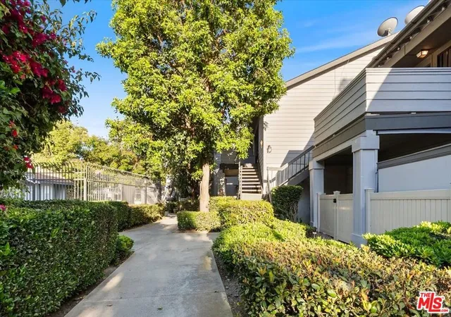 Homes for sale in Long Beach, CA | 883 W 34Th St #M, Long Beach, CA 90806 | MLS# 26840733