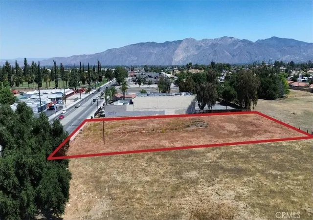 2nd image of 608 N San Jacinto, Hemet, CA 92543 | MLS# IG26117908