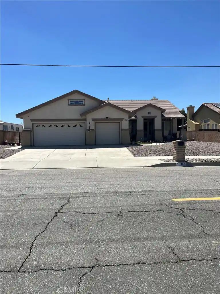 Photo 1 of Single family home for sale at 785 N Hemet, Hemet, CA 92544 | MLS# SW26117648 | Listing updated on 2026-10-17