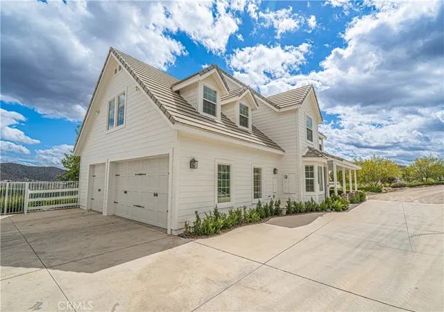 Homes for sale in Agua Dulce, CA | 9248 Hierba, Agua Dulce, CA 91390 | MLS# SR26117928
