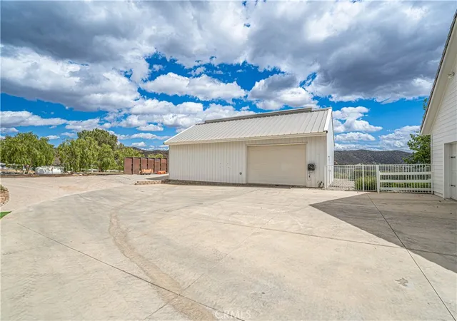 Homes for sale in Agua Dulce, CA | 9248 Hierba, Agua Dulce, CA 91390 | MLS# SR26117928