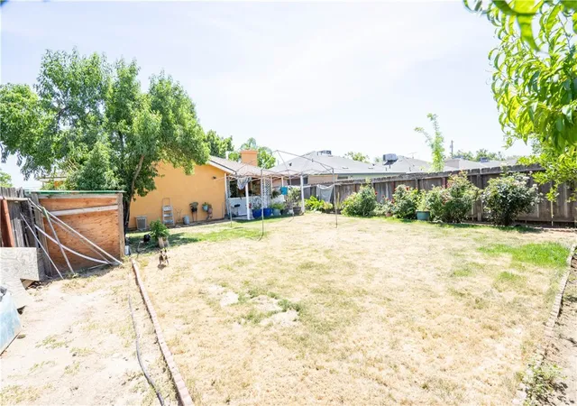 Homes for sale in Fresno, CA | 2380 S Holly Ave, Fresno, CA 93706 | MLS# MB26117978