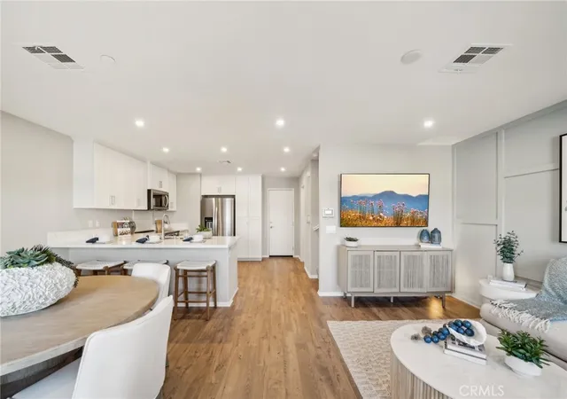 3rd image of 16139 Lumia Wy, Fontana, CA 92336 | MLS# SW26118089