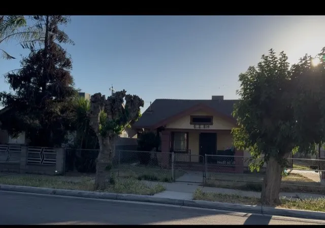 1st image of 1307 M, Bakersfield, CA 93301 | MLS# PW26114325