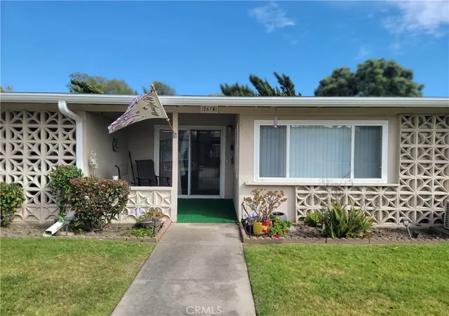 Homes for sale in Seal Beach, CA | 13141 Shawnee Ln, Seal Beach, CA 90740 | MLS# PW26117345