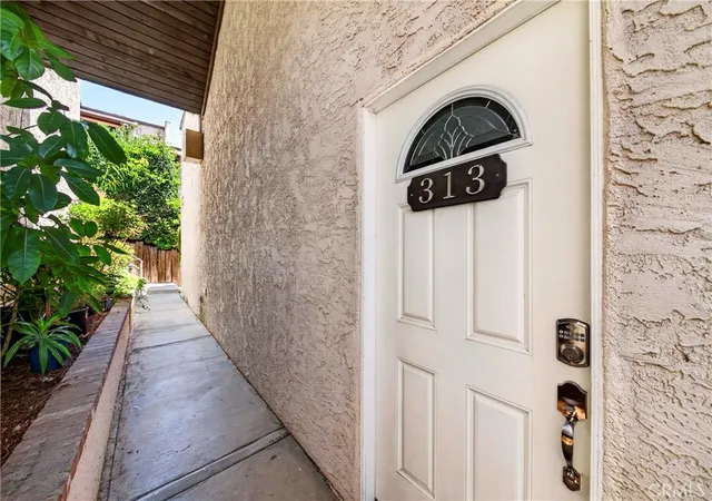 Homes for sale in San Pedro, CA | 313 352 S Miraleste #313, San Pedro, CA 90732 | MLS# SB26116385