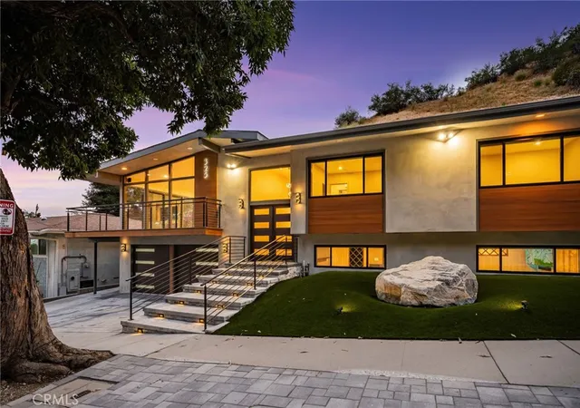 Photo 3 of Single family home for sale at 325 N Madison Ave, Monrovia, CA 91016 | MLS# CV26116992 | Listing updated on 2026-10-04