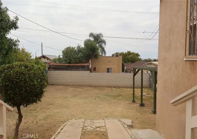 Photo 3 of Sale Pending at 2812 Blanchard, Los Angeles, CA 90033 | MLS# IG26115539 | Listing updated on 2026-09-18