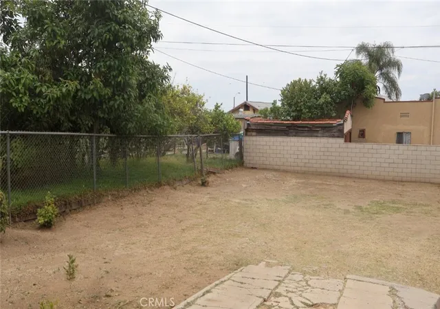Photo 3 of Sale Pending at 2812 Blanchard, Los Angeles, CA 90033 | MLS# IG26115539 | Listing updated on 2026-09-18