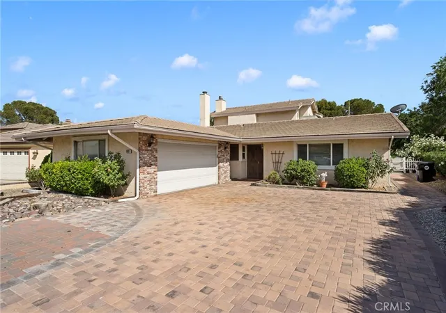 Photo 3 of Single family home for sale at 14991 Blue Grass, Helendale, CA 92342 | MLS# HD26113713 | Listing updated on 2026-09-29