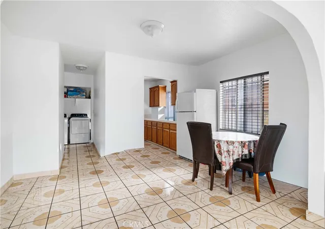4th image of 506 E 62Nd St, Los Angeles, CA 90003 | MLS# DW26108194