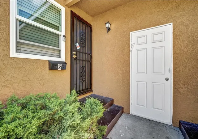 Homes for sale in Long Beach, CA | 1065 E 19Th, Long Beach, CA 90806 | MLS# PW26112788