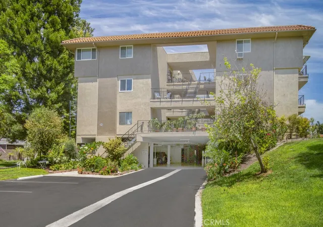 Homes for sale in Laguna Woods, CA | 2370 Via Mariposa W, Laguna Woods, CA 92637