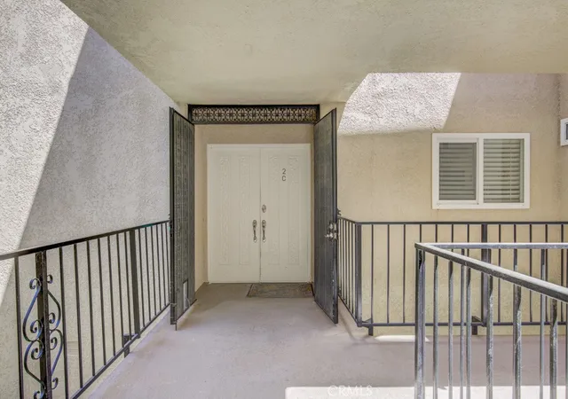 Homes for sale in Laguna Woods, CA | 2370 Via Mariposa W, Laguna Woods, CA 92637