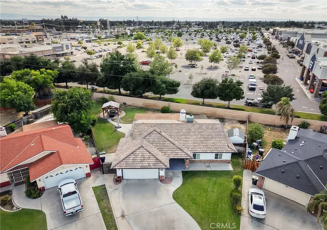 Photo 2 of Single family home for sale at 2017 William F Halsey, Bakersfield, CA 93304 | MLS# PW26118208 | Listing updated on 2026-06-07