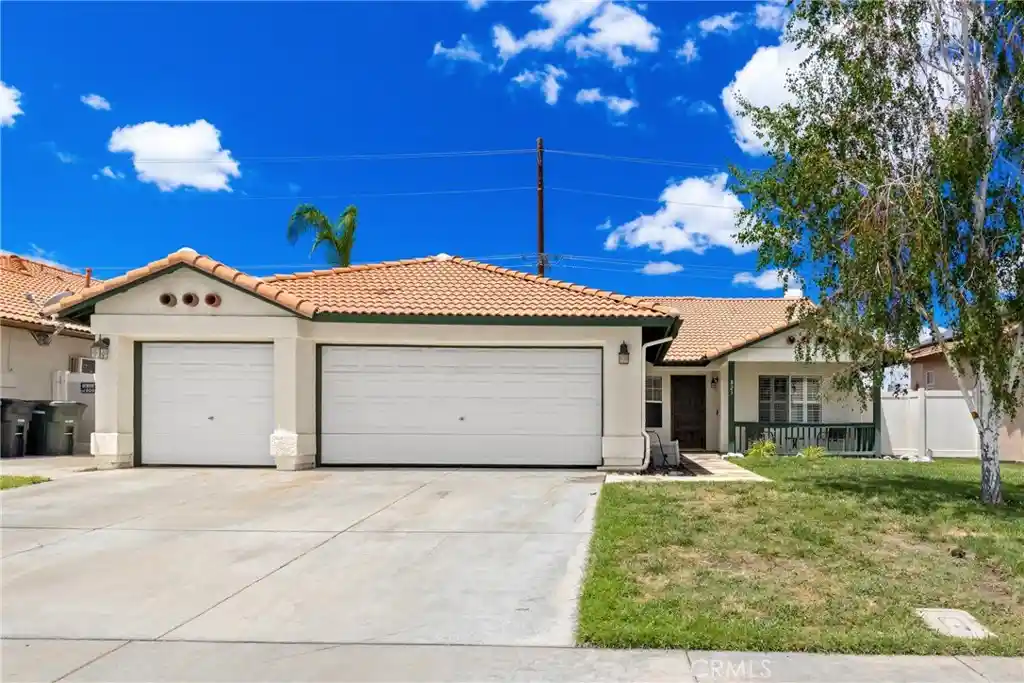 Photo 1 of Single family home for sale at 823 Pike Dr, Hemet, CA 92544 | MLS# SW26114771 | Listing updated on 2026-10-29