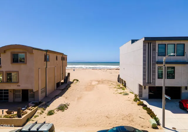 1st image of 711 Mandalay Beach Rd, Oxnard, CA 93035 | MLS# V1-36709