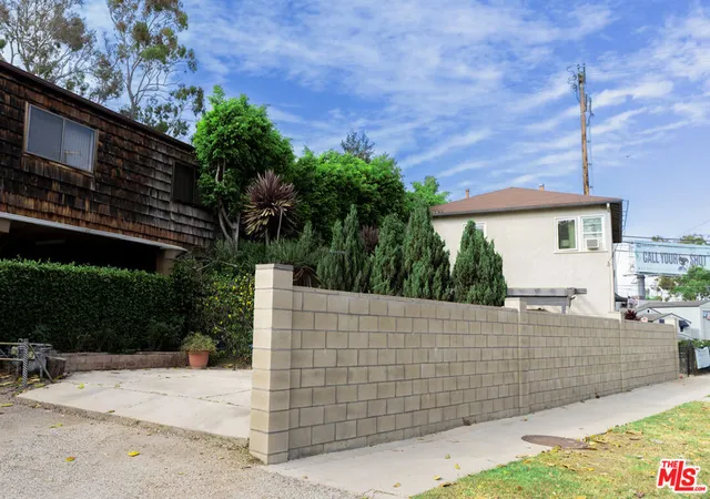 4th image of 2499 S Barrington Ave, Los Angeles, CA 90064 | MLS# 26841019
