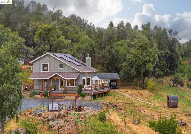 Photo 3 of Single family home for sale at 18850 Cherokee Rd, Sonora, CA 95370 | MLS# 41136727 | Listing updated on 2026-09-16