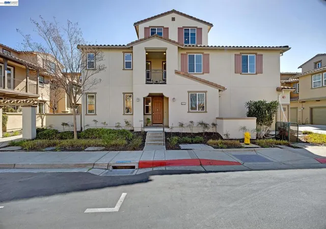 Homes for sale in San Ramon, CA | 5216 Fioli Loop, San Ramon, CA 94582 | MLS# 41136731