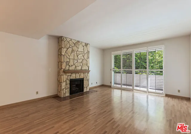3rd image of 1930 S Beverly Glen Blvd #306, Los Angeles, CA 90025 | MLS# 26841035