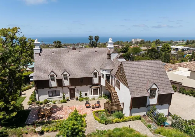 3rd image of 6714 Muirlands, La Jolla, CA 92037 | MLS# 260013220SD
