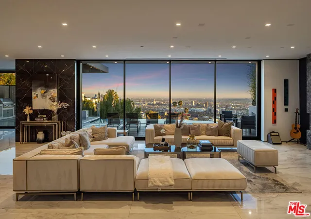 3rd image of 9410 Sierra Mar Pl, Los Angeles, CA 90069 | MLS# 26837391