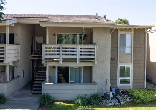 Listing Photo 5 - Condo for sale in building located at 1130 E Alosta, Azusa, CA 91702 - Unit #B102