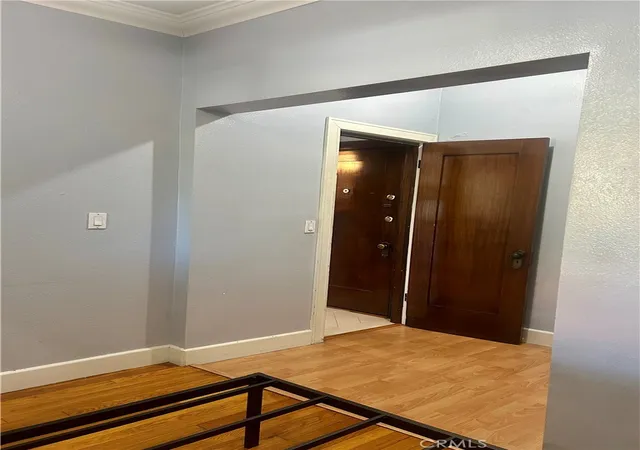 2nd image of 2121 James M Wood Blvd, Los Angeles, CA 90006
