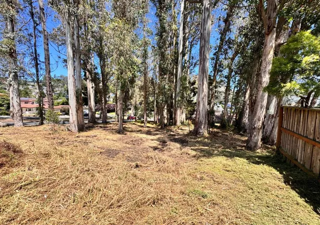 3rd image of 422 The Alameda, El Granada, CA 94018 | MLS# ML82049313