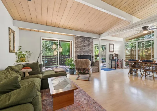 Photo 4 of Single family home for sale at 111 Greenview Dr, Boulder Creek, CA 95006 | MLS# ML82049317 | Listing updated on 2026-10-02