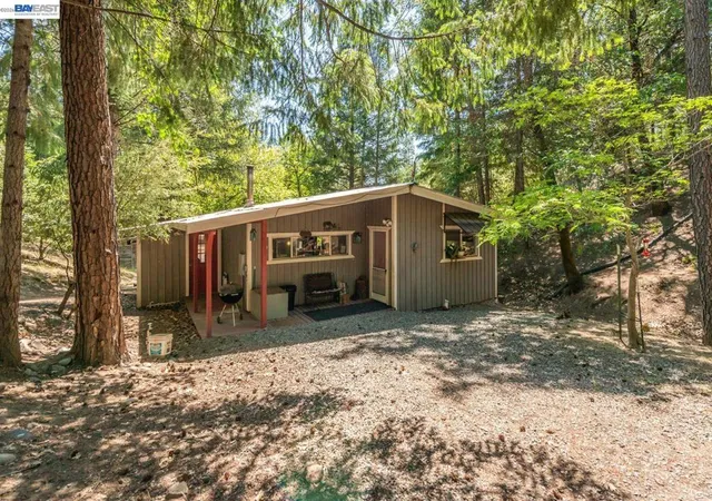 Photo 2 of Single family home for sale at 891 Salt Flt Rd, Lewiston, CA 96052 | MLS# 41136745 | Listing updated on 2026-06-08