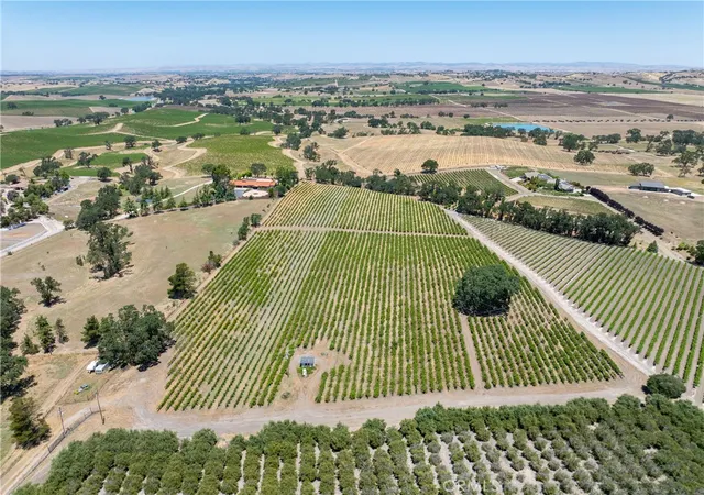 2nd image of 175 White Hawk, Templeton, CA 93465 | MLS# NS26116303
