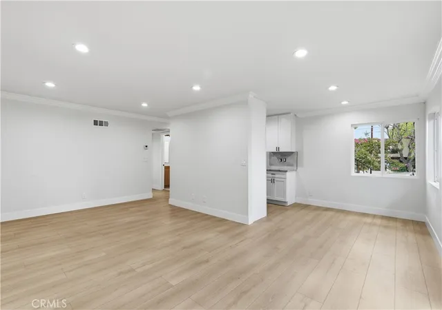 3rd image of 7439 Woodman Ave, Van Nuys, CA 91405