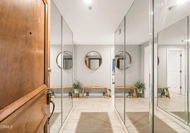 2nd image of 880 W 1st St #302, Los Angeles, CA 90012 | MLS# P1-27401