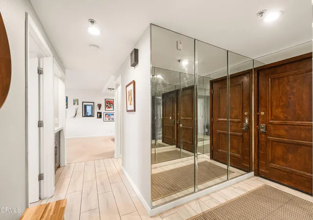 3rd image of 880 W 1St St, Los Angeles, CA 90012
