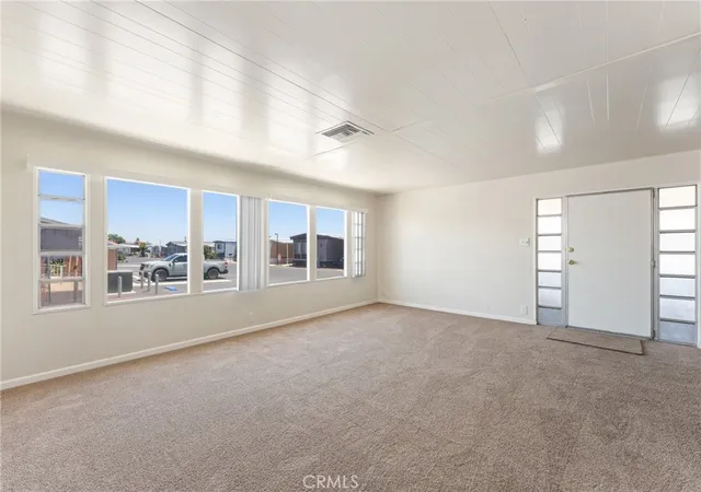 Photo 2 of Manufactured home for sale at 17455 Marygold Ave #62, Bloomington, CA 92316 | MLS# IG26118534 | Listing updated on 2026-09-20
