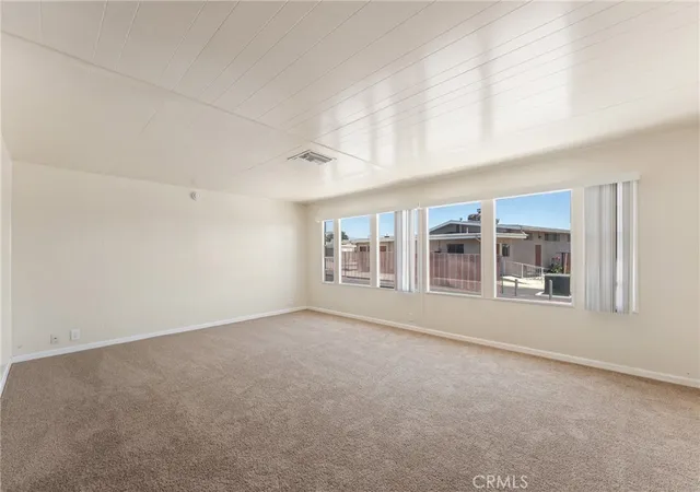 Photo 3 of Manufactured home for sale at 17455 Marygold Ave #62, Bloomington, CA 92316 | MLS# IG26118534 | Listing updated on 2026-09-20