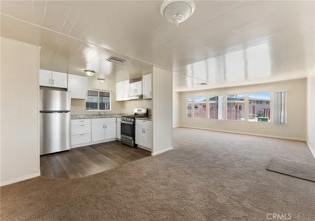 Photo 4 of Manufactured home for sale at 17455 Marygold Ave #62, Bloomington, CA 92316 | MLS# IG26118534 | Listing updated on 2026-09-20