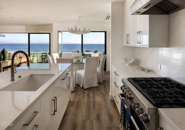 Photo 3 of Sale Pending at 6726 Breakers Way, Ventura, CA 93001 | MLS# V1-36718 | Listing updated on 2026-07-09