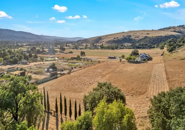 1st image of 21951 Shillingsburg, San Jose, CA 95120 | MLS# ML82049339