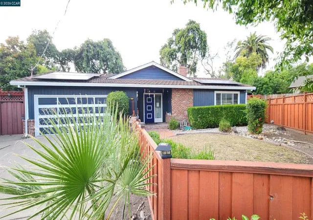Photo 2 of Single family home for sale at 2 Echo Cir, Antioch, CA 94509 | MLS# 41136770 | Listing updated on 2026-09-08