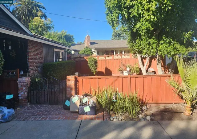 Photo 4 of Single family home for sale at 2 Echo Cir, Antioch, CA 94509 | MLS# 41136770 | Listing updated on 2026-09-08