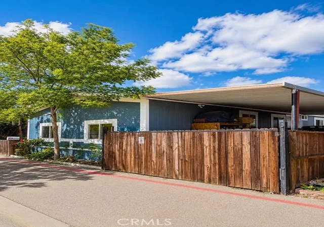 Photo 3 of Manufactured home for sale at 36200 Paradise Ranch #102, Castaic, CA 91384 | MLS# SR26099381 | Listing updated on 2026-06-01