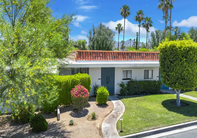 Homes for sale in Palm Desert, CA | 45780 Ocotillo Dr, Palm Desert, CA 92260 | MLS# 219148637DA