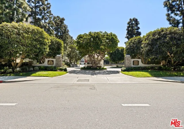 31st image of 13082 Mindanao Wy #27, Marina Del Rey, CA 90292 | MLS# 26839587
