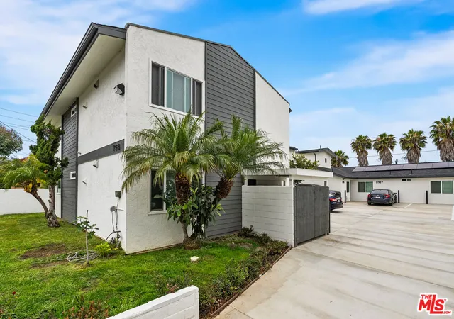 2nd image of 758 W 20th St, Costa Mesa, CA 92627 | MLS# 26841411