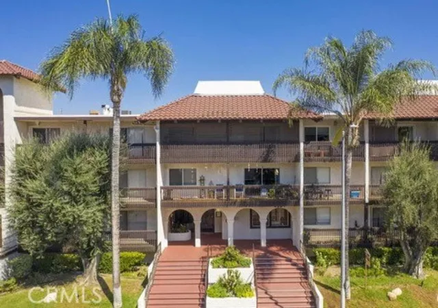 Homes for sale in Encino, CA | 5334 Lindley Ave #126, Encino, CA 91316 | MLS# SR26117940