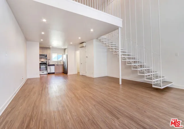 39th image of 700 S 6th St, Burbank, CA 91501 | MLS# 26839671